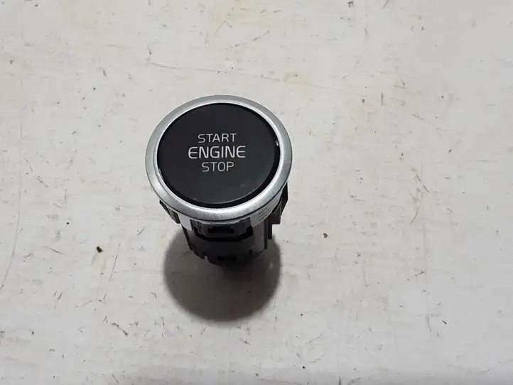 Volvo XC40 (2017 - ) 31433768 Включатель зажигания и стартера — фото 1