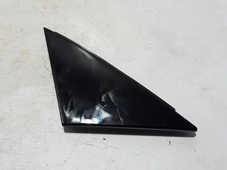 Volvo XC40 (2017 - )  32216223 Другая внешняя деталь