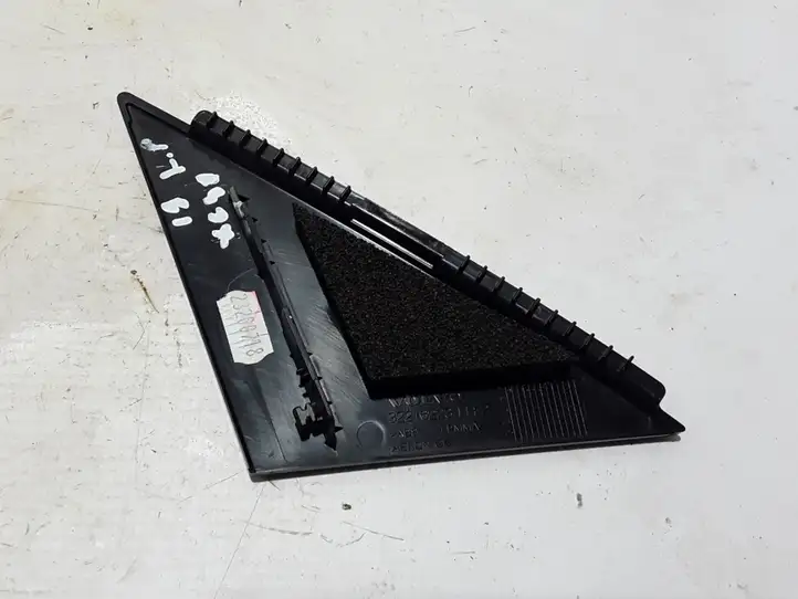 Volvo XC40 (2017 - )  32216223 Другая внешняя деталь