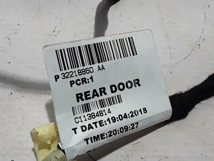 Volvo XC40 (2017 - ) 32218860 Прочая электропроводка — фото 2