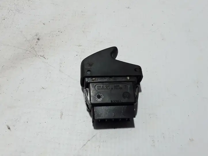 Renault Kangoo I (2003 - 2008) 8200090316 Кнопка стеклоподъемников — фото 2