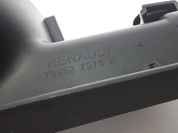 Renault Zoe (2012 - ) 769527575R Внутренняя отделка переднего порога — фото 2