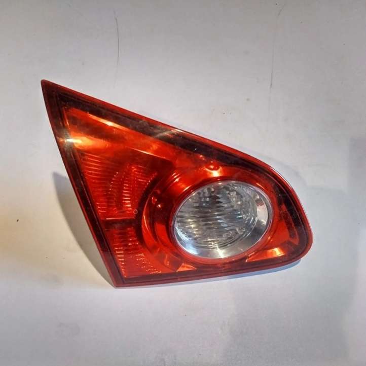 89071063 Nissan Qashqai Galinis žibintas dangtyje