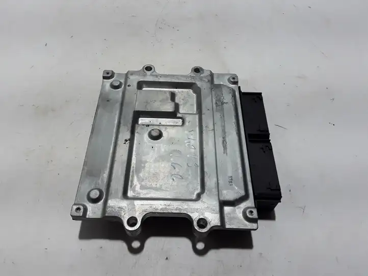 Volvo V40 (2016 - 2019)  31459244 Блок управления двигателя