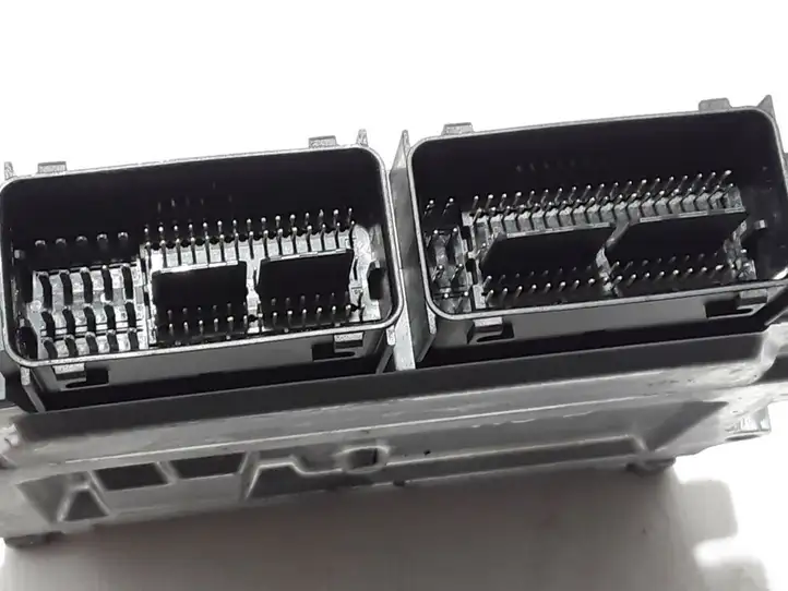 Volvo V40 (2016 - 2019)  31459244 Блок управления двигателя