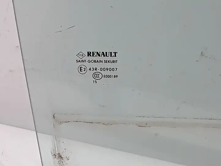 Renault Espace V (RFC) (2015 - 2019) 823007673R Стекло задней двери — фото 2