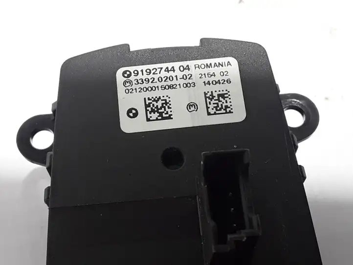 BMW 5 F10 F11 (2009 - 2016)  9192744 Включатель фонарей
