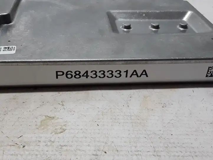 Chrysler Pacifica (2016 - )  68433331AA Звукоусилитель