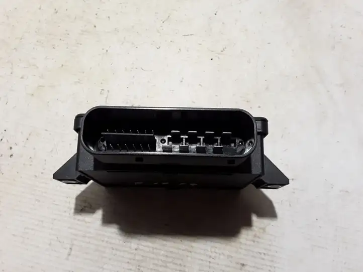 BMW 5 F10 F11 (2009 - 2016)  32620300 Другие блоки управления / модули