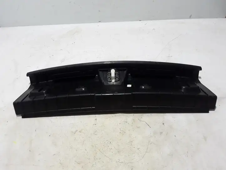 BMW 3 F30 F35 F31 (2012 - 2018) 7221868 Отделка порога багажника — фото 3