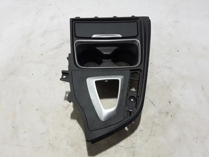 BMW 3 F30 F35 F31 (2012 - 2018) 9218926 Прочие детали салона — фото 1