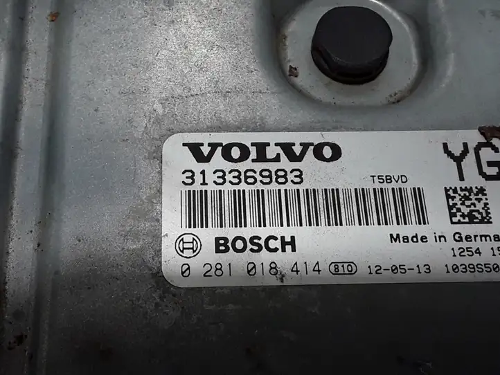 Volvo V60 (2010 - 2013) 31336983 Блок управления двигателем (ЭБУ) — фото 3