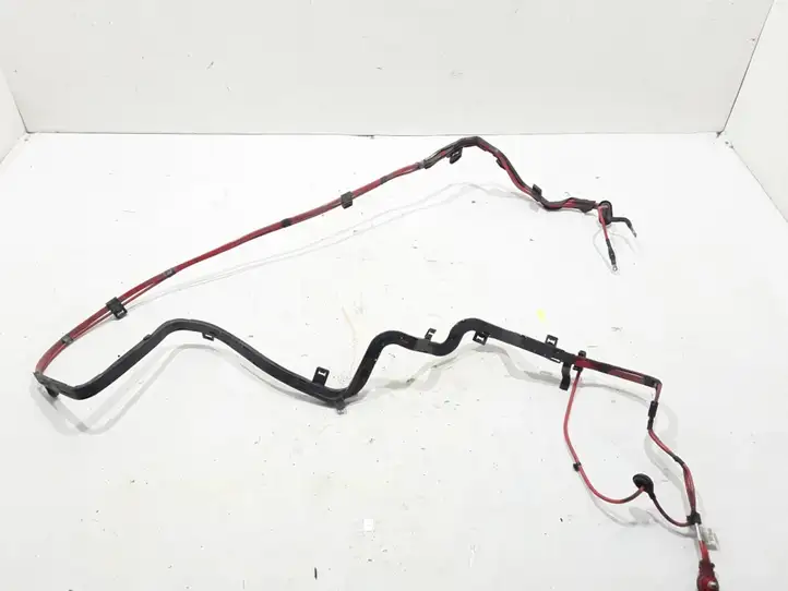 BMW 3 F30 F35 F31 (2012 - 2018) 9259325 Плюсовой провод аккумулятора — фото 1