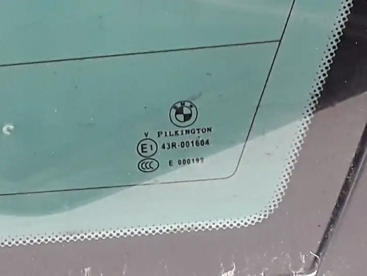BMW 5 F10 F11 (2009 - 2016)  7046272 Заднее боковое стекло кузова