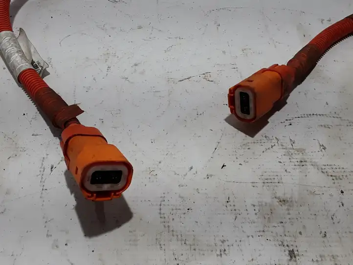 Volvo XC90 (2019 - )  30644791 Другой проводник