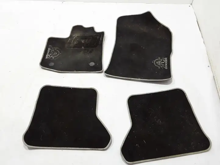 Dacia Dokker (2012 - 2021)  8201481365 Комплект автомобильного коврика