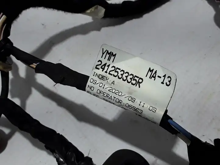 Renault ZOE (2012 - )  241253335R Другой проводник