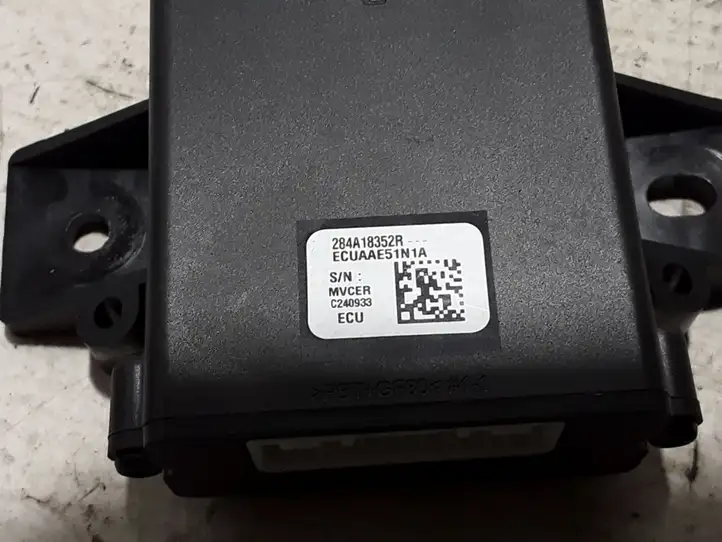 Dacia Duster II (2017 - )  284A18352R Другие блоки управления / модули
