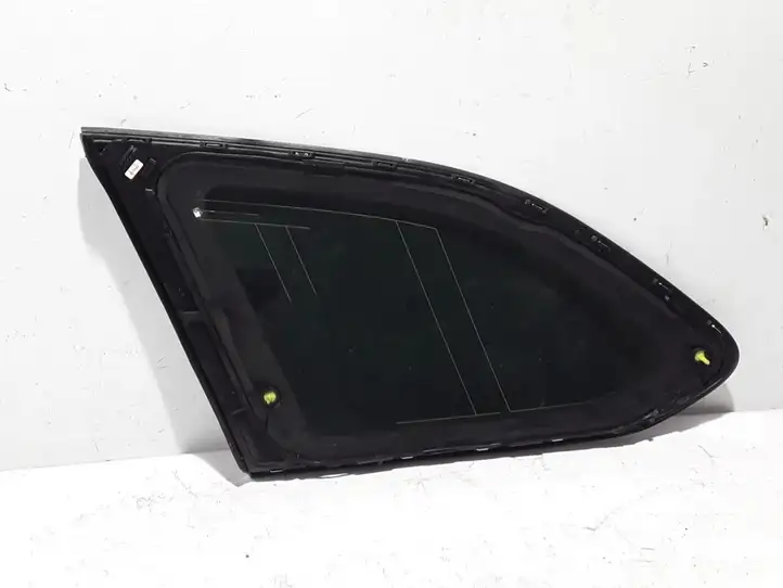 BMW 5 G30 G31 (2016 - ) 7387468 Заднее боковое стекло — фото 2