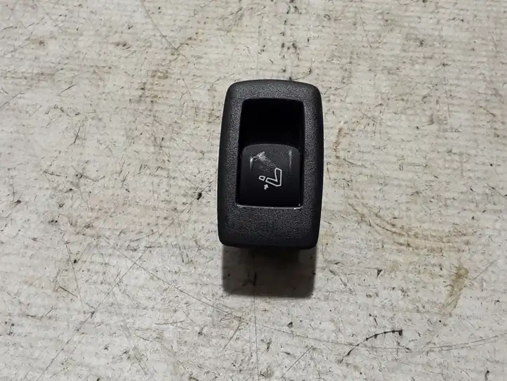 BMW 5 G30 G31 (2016 - )  9393349 Другие включатели / ручки/ переключатели