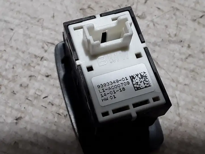 BMW 5 G30 G31 (2016 - )  9393349 Другие включатели / ручки/ переключатели