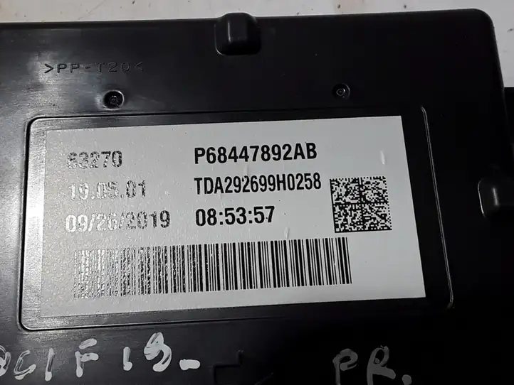 Chrysler Pacifica (2016 - )  68447892AB Другие блоки управления / модули