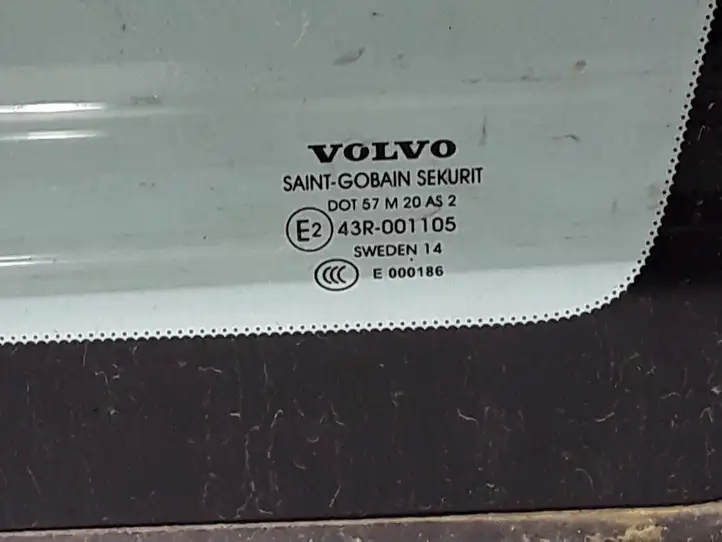 Volvo V70 (2013 - 2016) 30674856 Заднее боковое стекло — фото 2