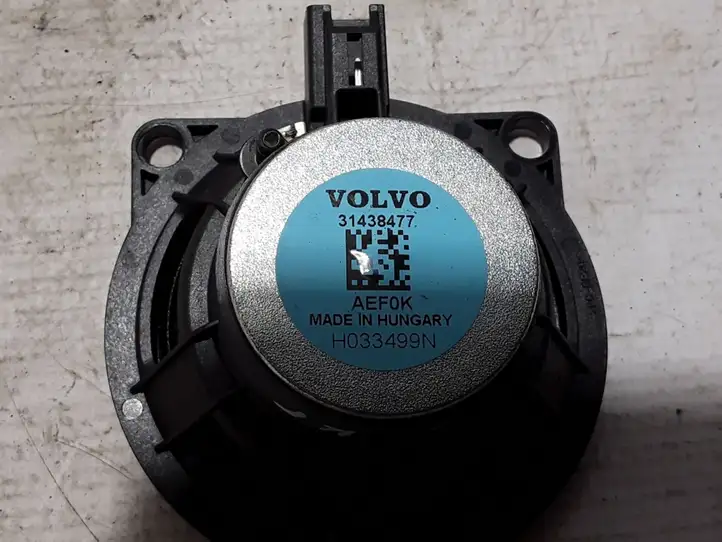 Volvo XC40 (2017 - ) 31438477 Динамики передних дверей — фото 3