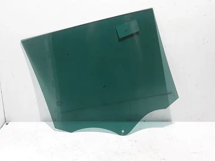 Renault Espace (2015 - 2019)  823018937R Основное стекло задних дверей