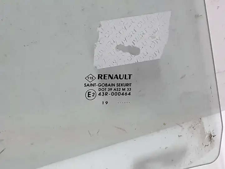 Renault Clio V (2019 - ) 823009796R Стекло задней двери — фото 2