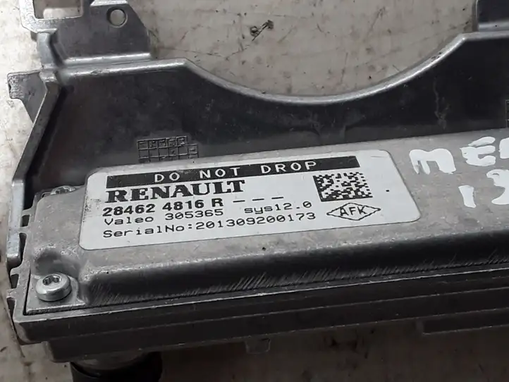 Renault Megane III (2009 - 2016) 284624816R Камера в лобовом стекле — фото 3