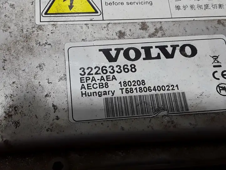 Volvo S90, V90 (2016 - 2020) 32263368 Инвертор напряжения — фото 3