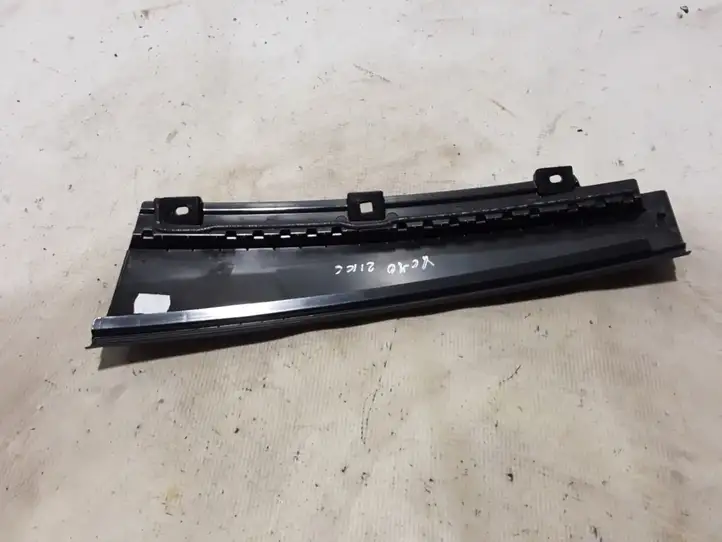 Volvo XC40 (2017 - )  31448393 Другая деталь отделки задний дверей