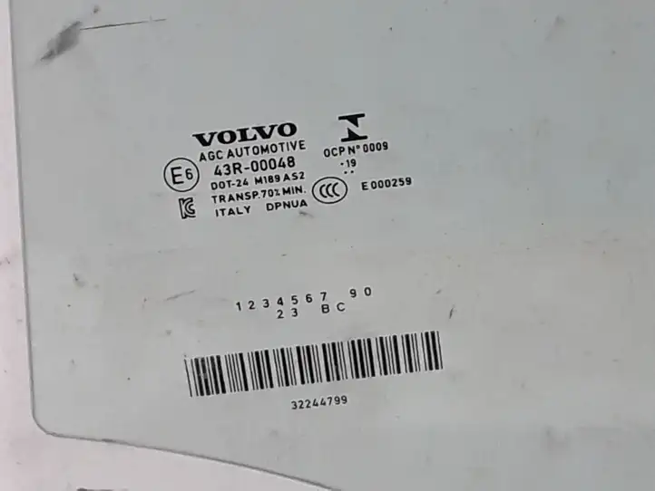 Volvo XC40 (2017 - ) 32244799 Стекло задней двери — фото 3