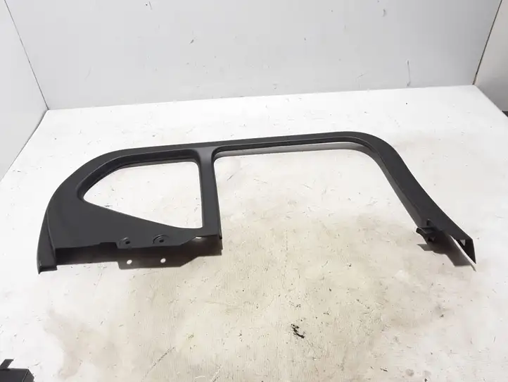 Volvo XC40 (2017 - )  31455063 Задняя oтделка