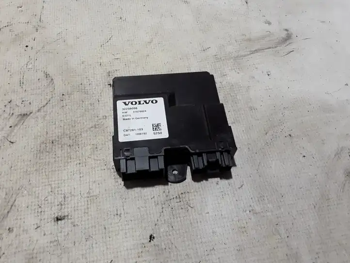 Volvo V60 (2018 - )  32256098 Блок управления крышки багажника
