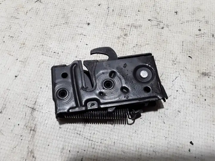 Volvo XC60 (2017 - )  32226109 Ручка капота