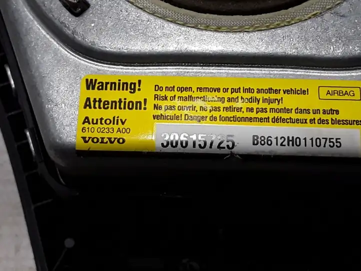 Volvo S40 (2004 - 2007) 30615725 Подушка безопасности руля — фото 3