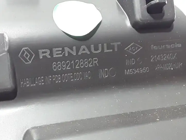 Renault Clio V (2019 - ) 689212882R Отделка внутренней панели салона — фото 2