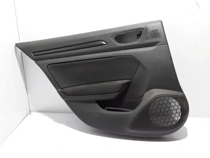 Renault Megane III (2009 - 2016)  829A14734R Обшивка задней двери