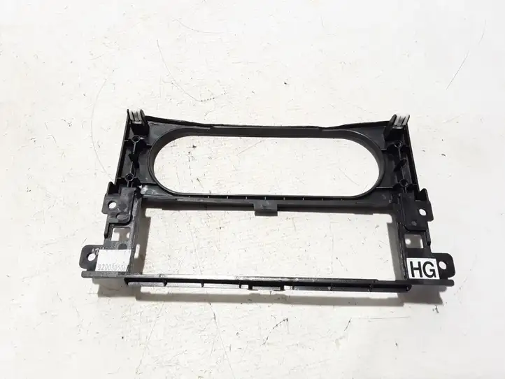 Renault Koleos I (2008 - 2016)  27670JY00 Отделка внутренней панели