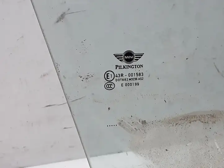 Mini Countryman (2010 - 2016)  9800568 Основное стекло передних дверей (четырехдверного автомобиля)