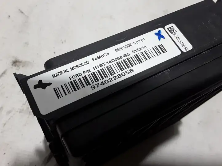 Ford Fiesta (2017 - ) H1BT14D068BG Блок предохранителей — фото 3