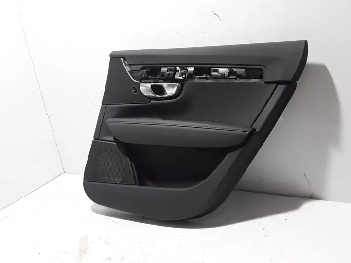 Volvo S90, V90 (2016 - 2020) 31393233 Обшивка задней двери — фото 1