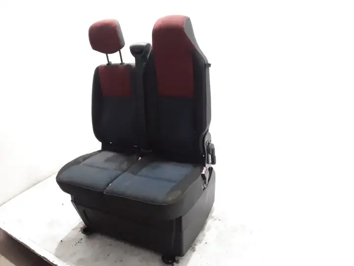 Renault Master III (2010 - ) Переднее сиденье пассажира — фото 1