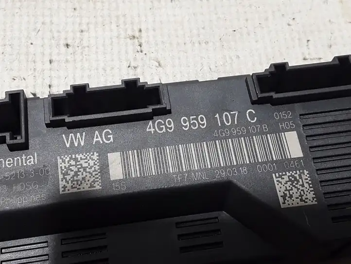 Audi A6 C7 (2014 - 2018) 4G9959107C Блок управления крышкой багажника — фото 3