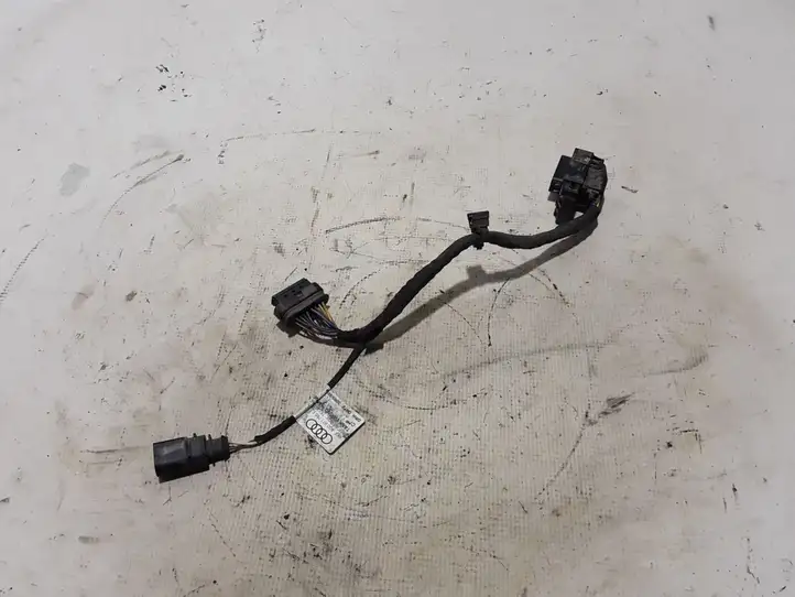 Audi A6 (2014 - 2018)  4G0971765E Другой проводник