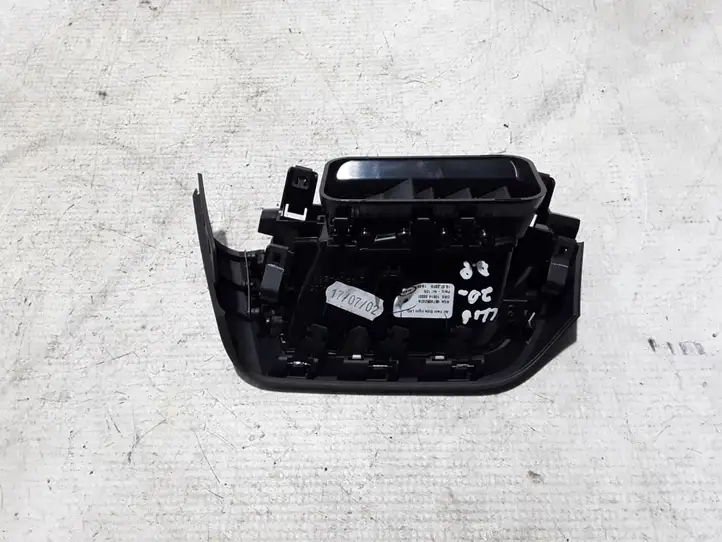 Renault Clio V (2019 - ) 687608207R Боковой воздушный дефлектор — фото 3