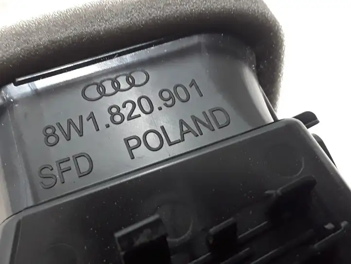 Audi A4 S4 B9 (2015 - 2019) 8W1820901 Боковой воздушный дефлектор — фото 2