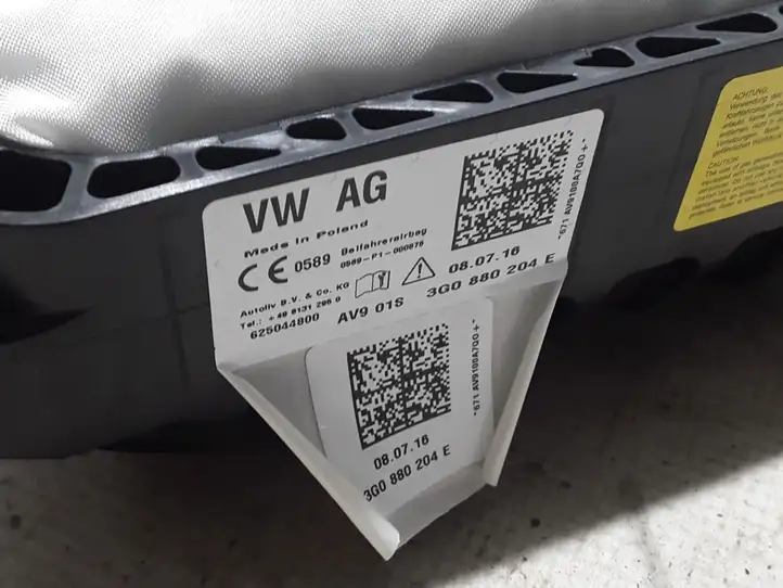 Volkswagen PASSAT B8 (2015 - ) 3G0880204E Подушка безопасности пассажира — фото 3